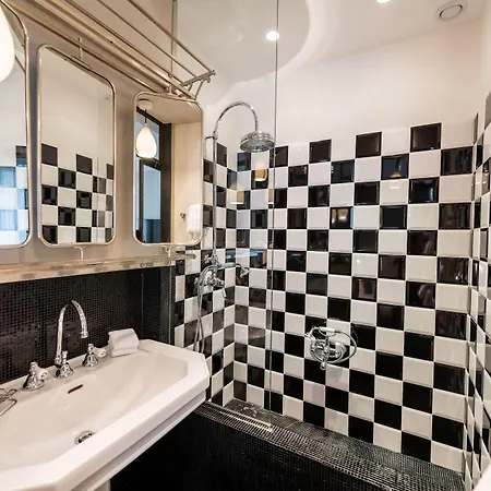 Hotel 1er Etage Marais 3*