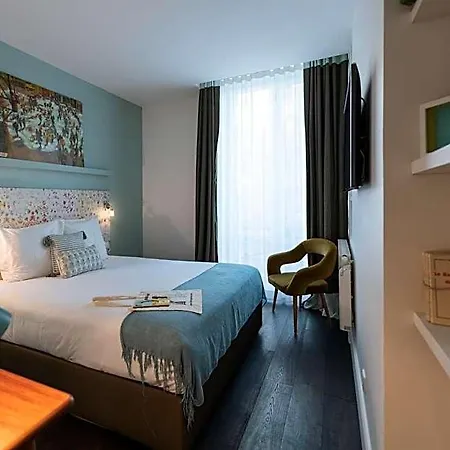 1er Etage Marais 3*